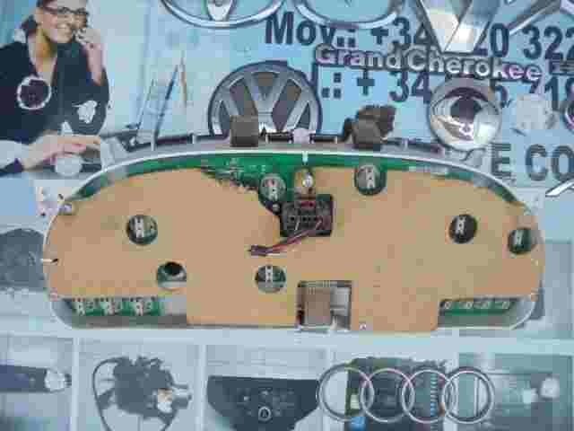 Cuadro de instrumentos Chrysler Grand Voyager P04685629AB 04685629AB 70113R