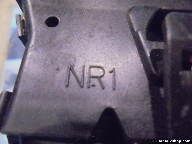 Serratura porta anteriore destra Toyota Hilux Land Cruiser J120 GF15 AISIN