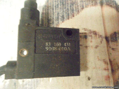 interruptor bomba de inyección Peugeot 206 Citroen Xsara 83169431 9108010A