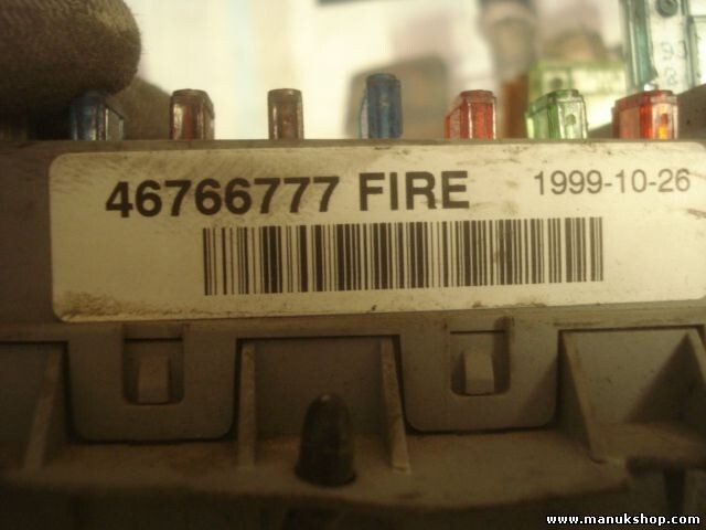 Caja de fusibles Lancia Alfa Romeo Fiat Punto 46766777 Fire 0046766777