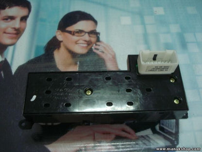 mando botonera elevalunas Hyundai i30 935702L010 93570-2L010 I5R0115