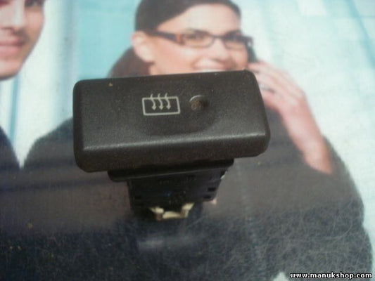 Interruptor Luneta Trasera Desempañador Nissan Terrano Ford Maverick LK 03G8