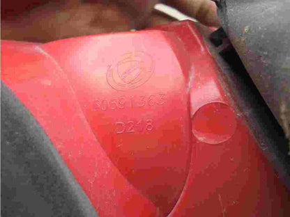 Pilotos trasero derecho Alfa Romeo 159 60691363