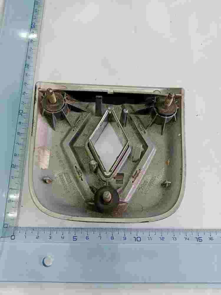 Emblema Renault Clio II 8200060918 82 00 060 918 Valeo 242099000 13.5cm.