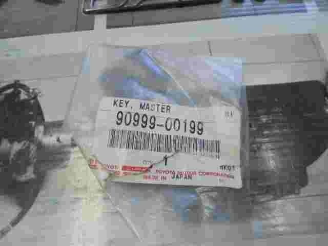 mando control remoto Toyota Corolla Rav4 Yaris 9099900199 90999-00199