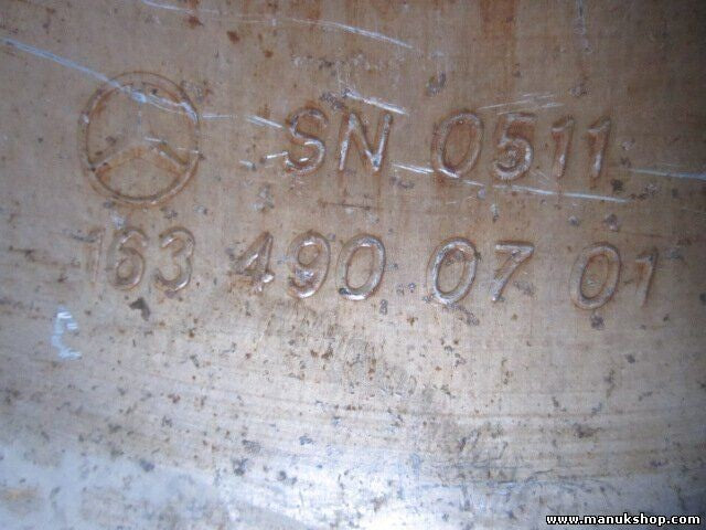 Escape Mercedes-Benz W163 ML320 1634900701 163 490 07 01 SN 0511 1634900501