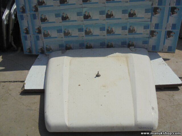 Capo Land Rover Defender (LD) TDI 110 Familiar 1998-2002 LR033321