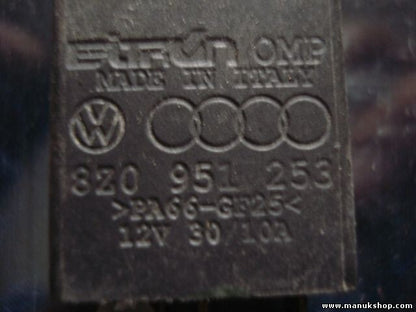 Niebla relé VW Golf Caddy Passat 3C Audi A2 A4 A6 Q7 Nr.395 8Z0951253