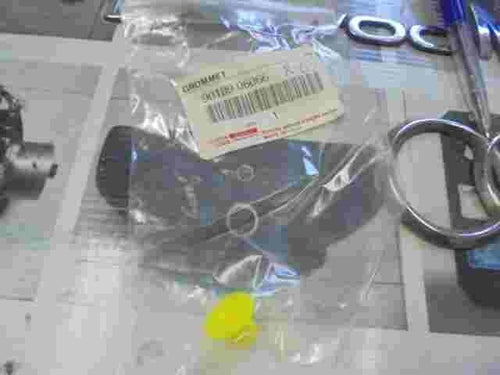 Grommet  Lexus IS II GS Toyota Avensis II 9018906066 90189-06066