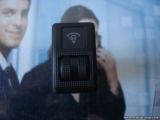 Mando Regulador Luz Cuadro Mazda 626 323 9A26