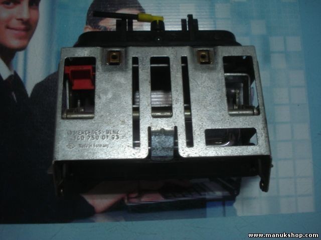 Manija trasera Mercedes-Benz 1408002675 1407500193 140 750 01 93