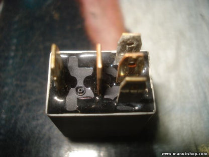 Relé Mitsubishi Galant Diamante Lancer Pajero Shogun MB629084 OMRON