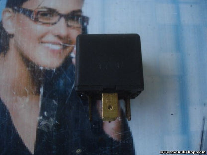 Relé Opel Astra G Zafira A Meriva A Corsa B/C Vectra GM 90507968 000041797