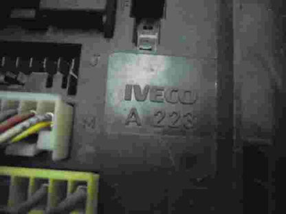 Caja de fusibles Iveco Daily EuroStar I/II Van/Bus Varebiler A223 A 223 8143555