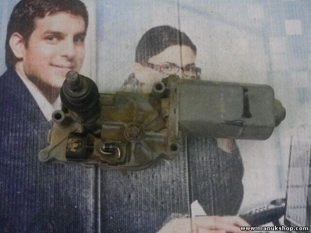 Motor del limpiaparabrisas trasero Land Rover Discovery 22141542 AMR 387212M71