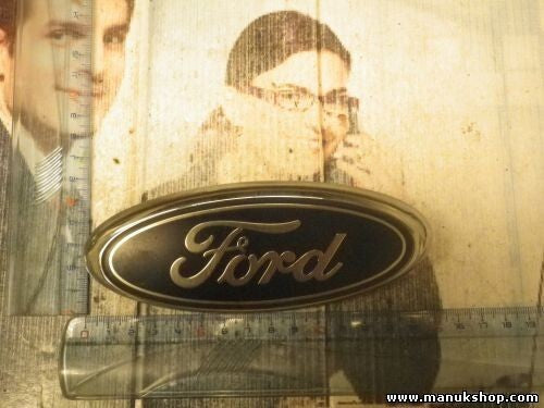 Emblema trasero Ford Focus 3M51425A52AB 3M51-425A52-AB 3M51 425A52 AB