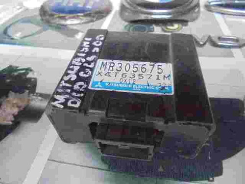 Controlador cierre centralizado Mitsubishi MR305675 X4T63571M