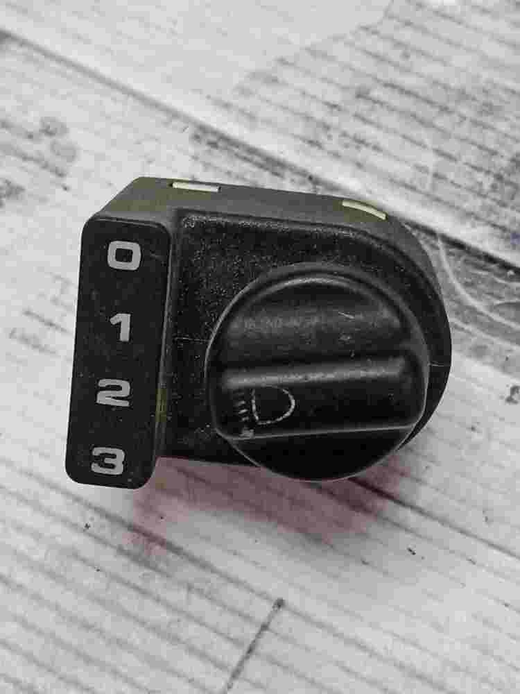 Niebla interruptor  Land Rover Discovery YUK000020PUY  YUK 000020PUY YUK000020