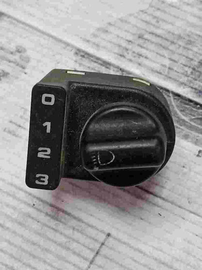 Niebla interruptor  Land Rover Discovery YUK000020PUY  YUK 000020PUY YUK000020