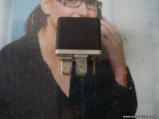 Relé  Chrysler Grand Voyager 4707211