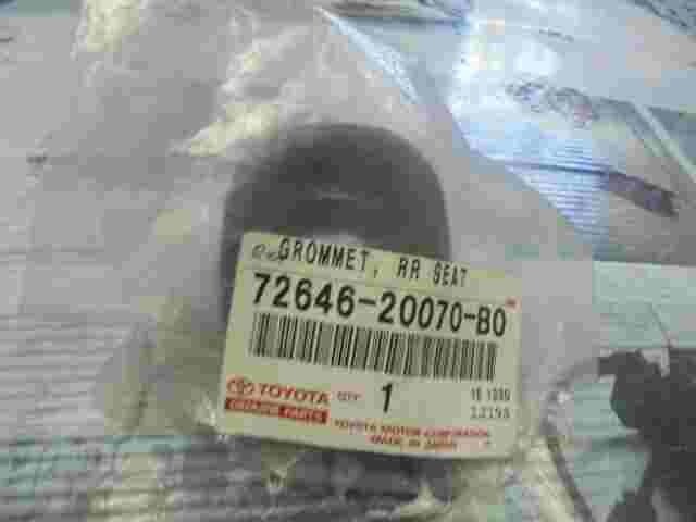 Grommet Rear Seat  Toyota Carina E 7264620070B0 72646-20070-B0