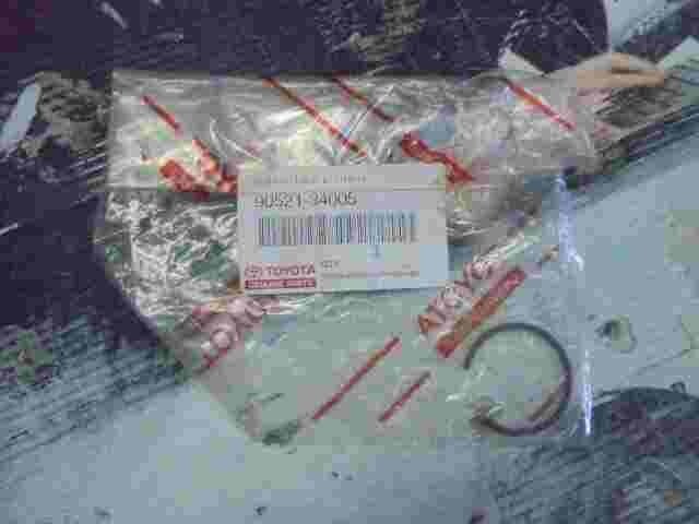 1 unità foro ad anello Toyota Land Cruiser 80 9052134005 90521-34005
