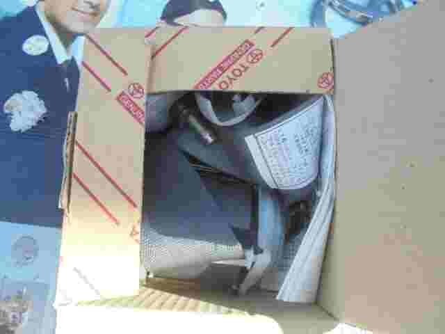 Cinturón de seguridad trasero derecho Toyota Lexus 7336044021B1 73360-44021-B1