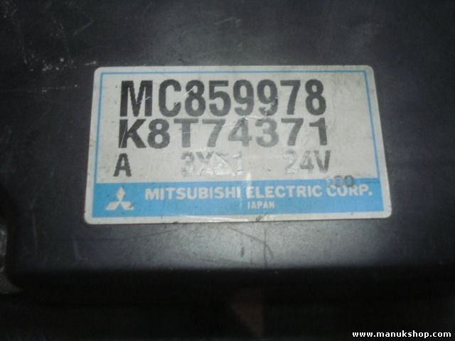 Control electrónico del aire acondicionado Mitsubishi Canter MC859978 K8T74371