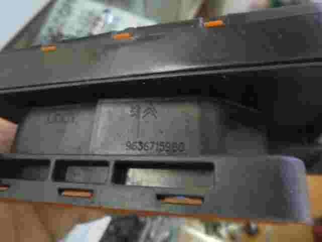 Centralita suspensión Citroen C5 9636716080 9636715980