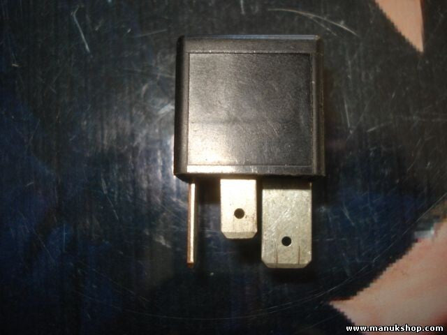 Relé Alfa Romeo Fiat 46520439 V23134J55X229 0046520439