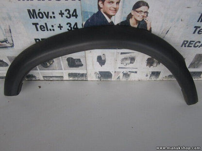 Moldura aleta izquierda Land Rover Discovery II LJ, LT 2.5 Td5 4x4 DFJ100450