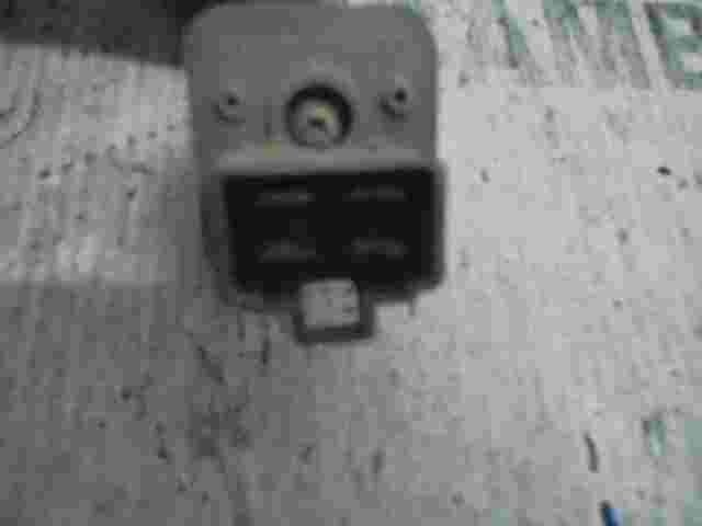 Elevalunas relé  Isuzu 8941187520 8-94118-752-0