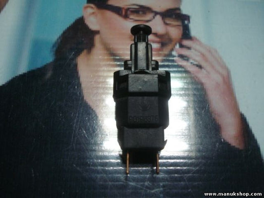 Interruptor de la luz de freno Daewoo Nexia 90196375