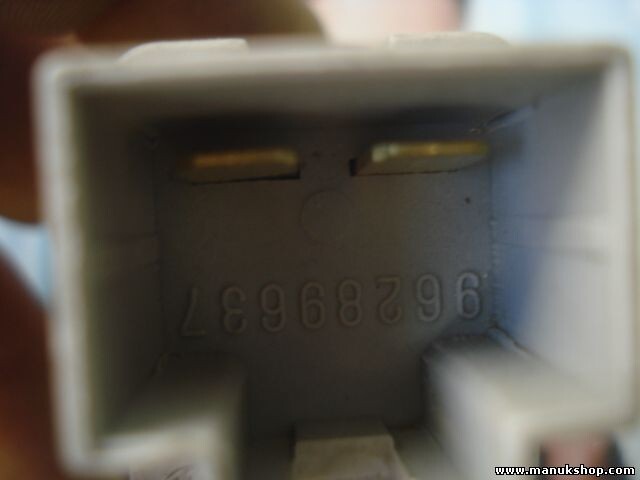 Interruptor de la luz de freno Daewoo Chevrolet 1999-2002 96289637 11830300