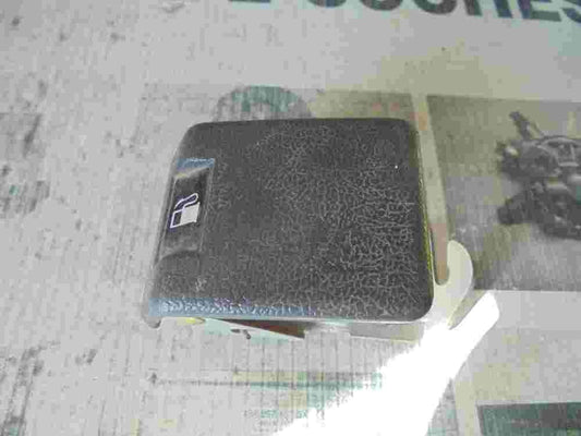 Cerradura del abridor de la tapa del tanque Mitsubishi Pajero MR402443 MR444926