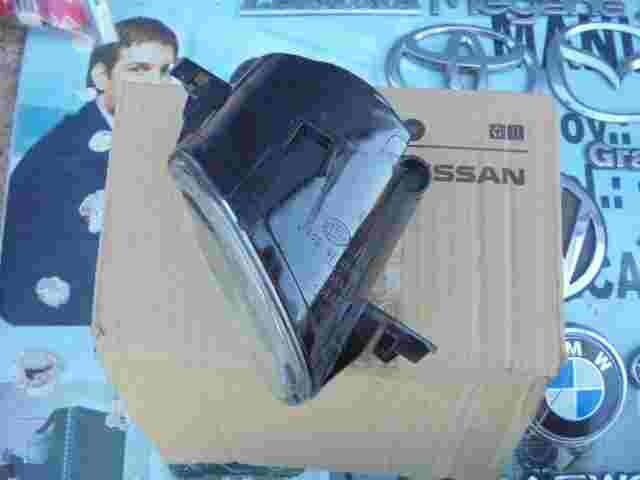 Faro antiniebla delantero izquierdo Nissan Navara D23 Altima 261551HA0B