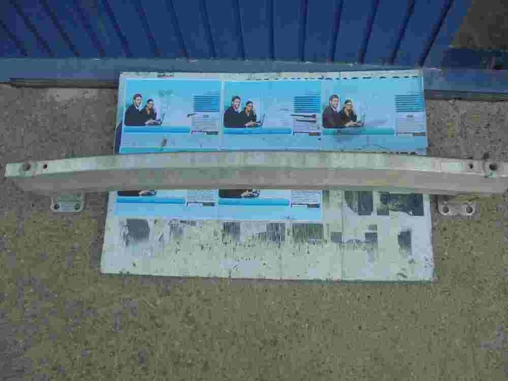 Parachoques Porsche Cayenne Año 2008 VW Touareg 7L5807313F 7L5 807 313 F