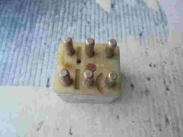 Relé del ventilador del radiador Mercedes W124 W123 W201 190 0015425319 899854