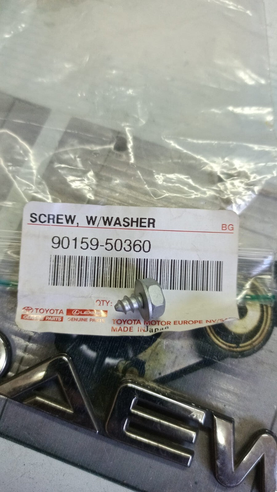 Screw W Washer / Toyota Auris Lexus GS300 Land Cruiser Prado Rav4 9015950360