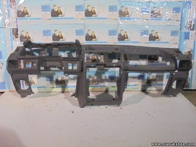 Salpicadero Mitsubishi Montero Pajero MB652121 LHD