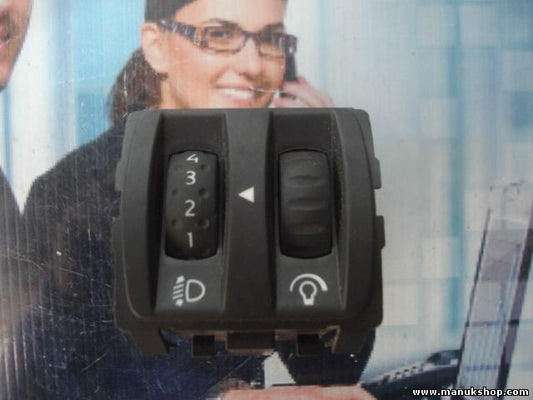 Interruptor de nivelación de faros Renault Clio Megane Bj.02-07 8200095495B