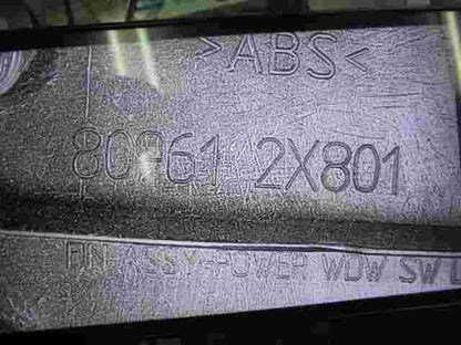 Tapa del interruptor de ventana Nissan Terrano Ford 809612X801 80961-2X801