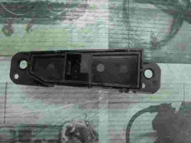 Interruptor del cierre centralizado Chevrolet Aveo T300 II GM 96892119 10006306