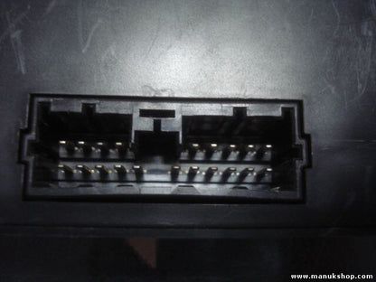 Control electrónico del aire acondicionado Mitsubishi Canter MC897917 K8T74172