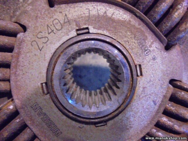 Plato de presión del embrague Disco de embrague Nissan Pick-up 826726 2S404JW