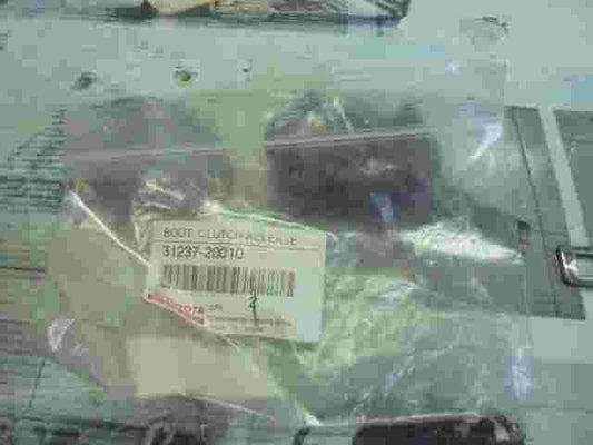 Boot Clutch Release  Toyota Camry Previa 3123720010 31237-20010