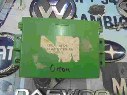 rele Intermitente de advertencia Ford Sierra Escort 83AB10K910AA 81126