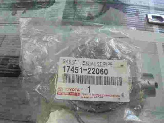 Clamp Exhaust Pipe  Toyota Lexus RX 330 RX 350 1745122060 17451-22060