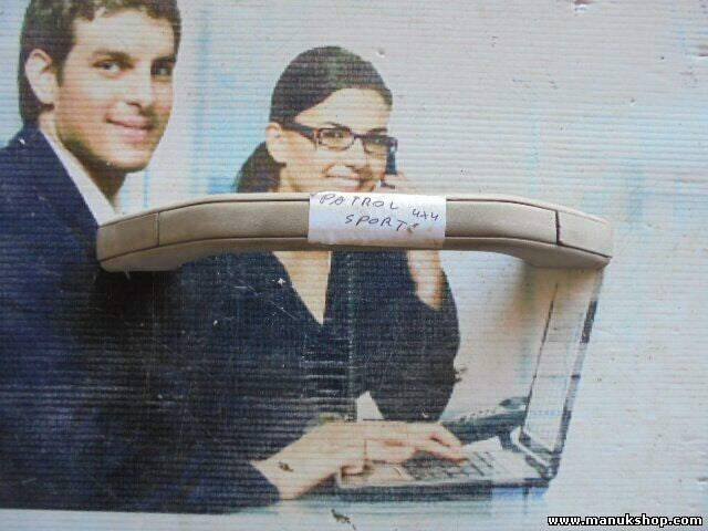 Manillas de asidero interior Nissan 2.8 TD 1995/10-1998 ccm, 82 KW, 111 PS