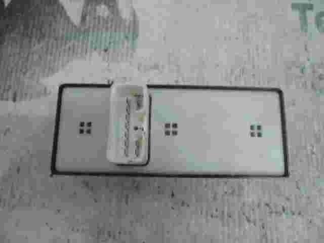 mando botonera elevalunas Kia Carnival 621W04200 SPMK001D SPMK00-1D 620W06740